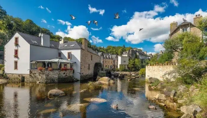 camping finistère sud pas cher en Bretagne pour découvrir Pont-Aven et la nature