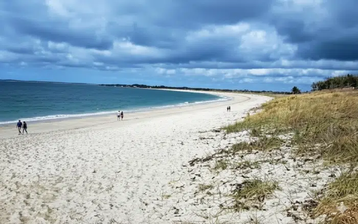 pointe Mousterlin Grande plage de sable fin à Fouesnant – un atout majeur Camping Bretagne bord de mer t